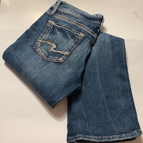 Silver Jeans - Picture 2 of 5